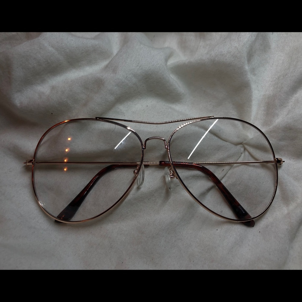 gold glasses